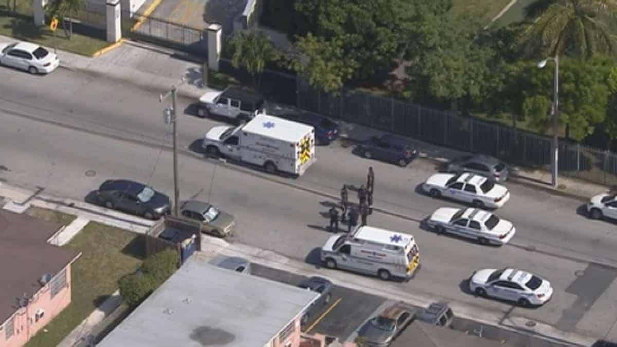 05/15/17 Man in Custody After Stealing Ambulance From Miami Hospital ...